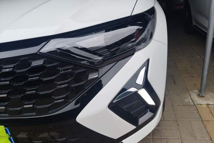Used Jetta VS5 2024 Model, 5th Anniversary Edition Left Front Headlight