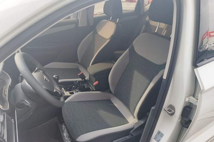 Used Jetta VS5 2024 280TSI Manual Pioneer Edition Left Front Seat