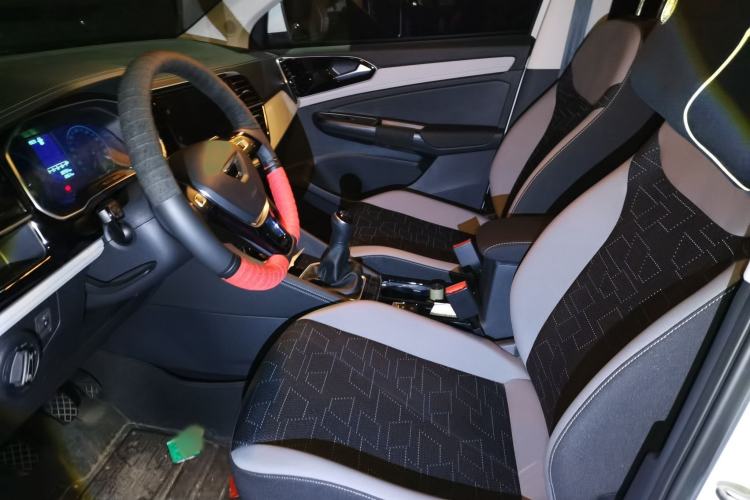 Used Jetta VS5 2024 5th Anniversary Edition 280TSI Manual Pioneer Version Left Front Seat
