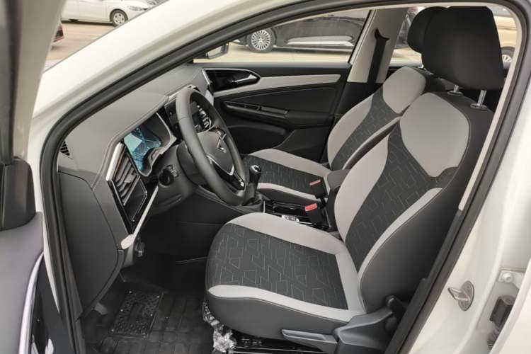 Used Jetta VS5 2024 5th Anniversary Edition 280TSI Manual Pioneer Version Left Front Seat