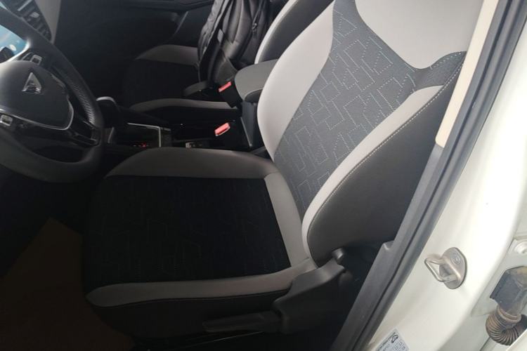 Used Jetta VS5 2024 Model, 5th Anniversary Edition Left Front Seat