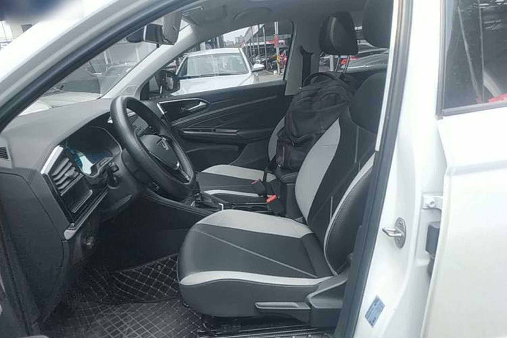 Used Jetta VS5 2024 280TSI Automatic Enjoyment Edition Left Front Seat