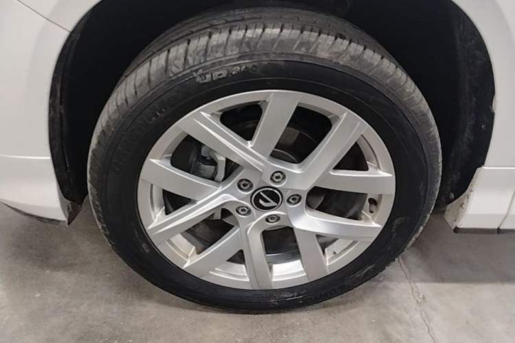 Used Jetta VS5 2024 280TSI Automatic Enjoyment Edition Left Front Wheel Hub