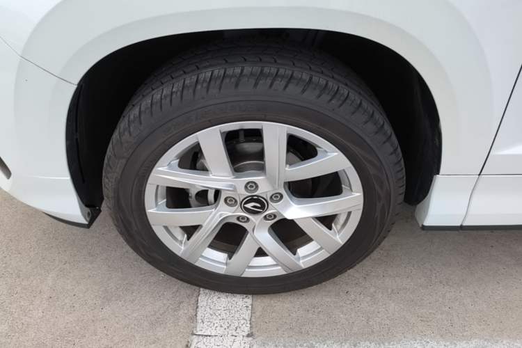 Used Jetta VS5 2024 5th Anniversary Edition 280TSI Manual Pioneer Version Left Front Wheel Hub