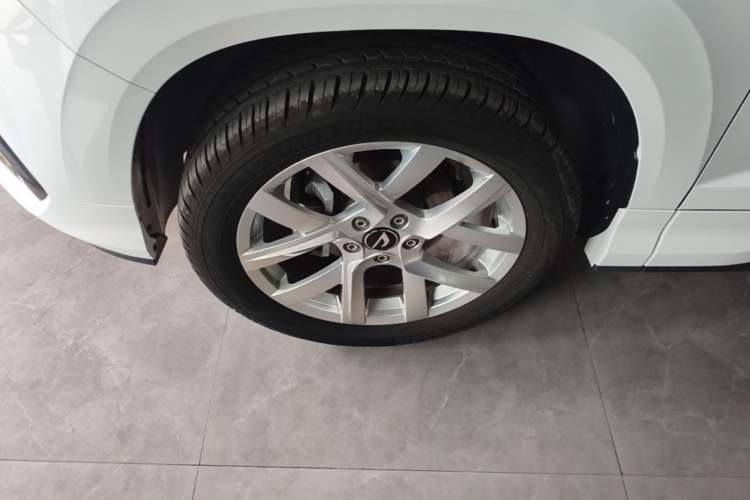 Used Jetta VS5 2024 280TSI Automatic Enjoyment Edition Left Front Wheel Hub
