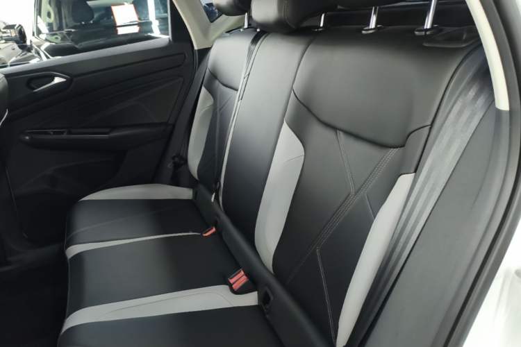 Used Jetta VS5 2024 280TSI Automatic Enjoyment Edition Left Rear Seat