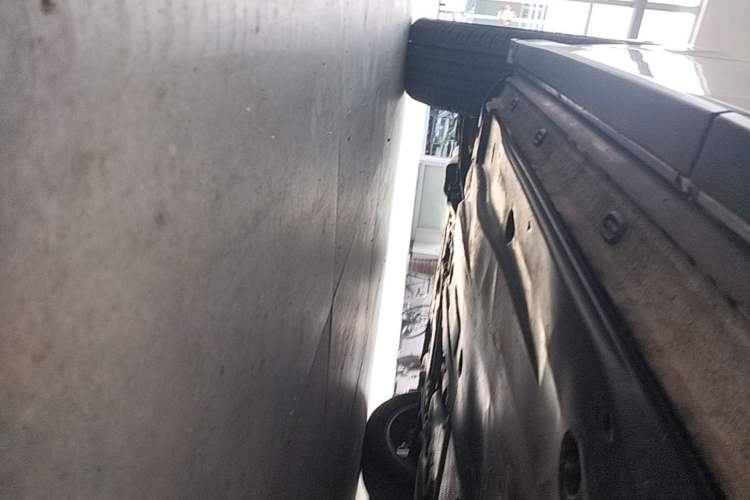 Used Jetta VS5 2024 280TSI Automatic Enjoyment Highlight Edition Left Side Sill