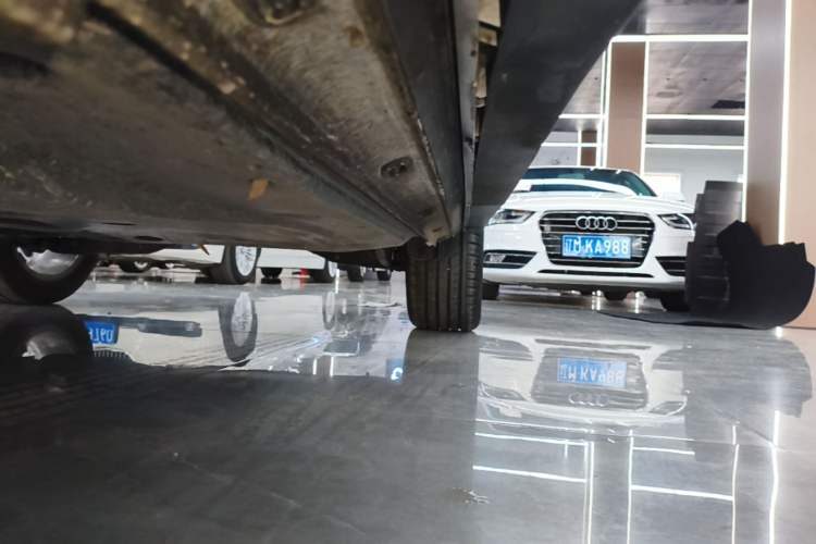 Used Jetta VS5 2024 280TSI Automatic Enjoyment Edition Left Side Sill