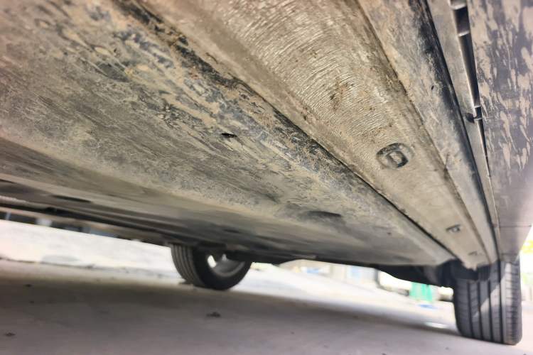 Used Jetta VS5 2024 Model, 5th Anniversary Edition Left Side Sill