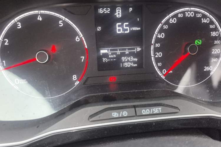 Used Jetta VS5 2024 280TSI Automatic Enjoyment Edition Odometer Close Up