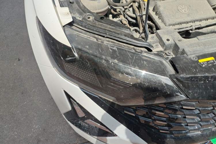 Used Jetta VS5 2024 280TSI Manual Pioneer Edition Right Front Headlight