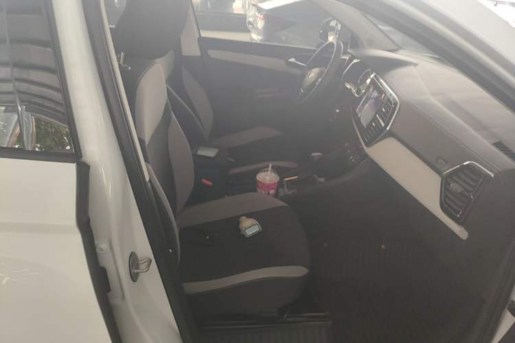 Used Jetta VS5 2024 280TSI Automatic Pioneer Edition Right Front Seat