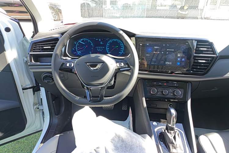 Used Jetta VS5 2024 280TSI Automatic Enjoyment Edition Steering Wheel