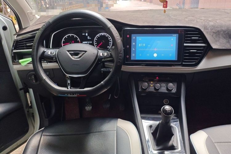 Used Jetta VS5 2024 280TSI Manual Pioneer Edition Steering Wheel