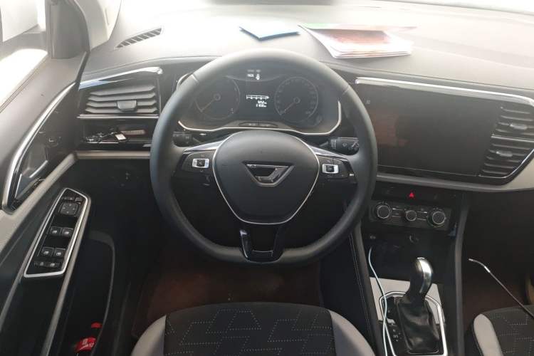 Used Jetta VS5 2024 280TSI Automatic Pioneer Edition Steering Wheel