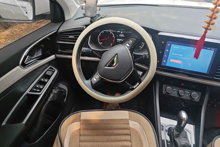 Used Jetta VS5 2024 280TSI Automatic Pioneer Edition Steering Wheel