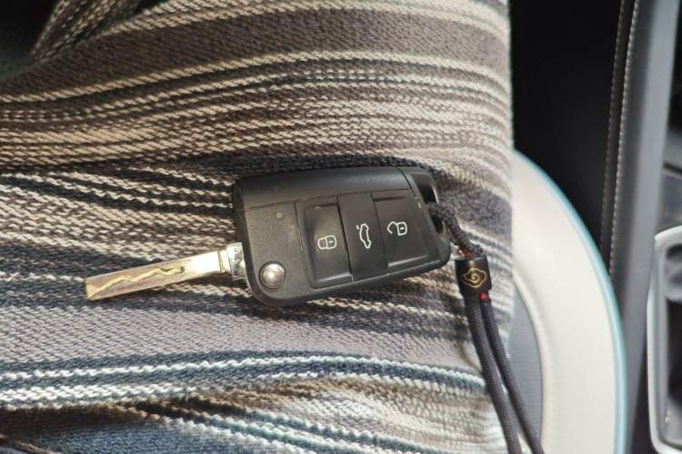 Used Jetta VS5 2024 280TSI Manual Pioneer Edition Vehicle Key