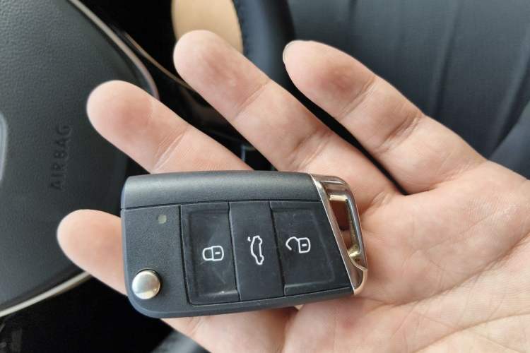 Used Jetta VS5 2024 280TSI Manual Enjoyment Edition Vehicle Key