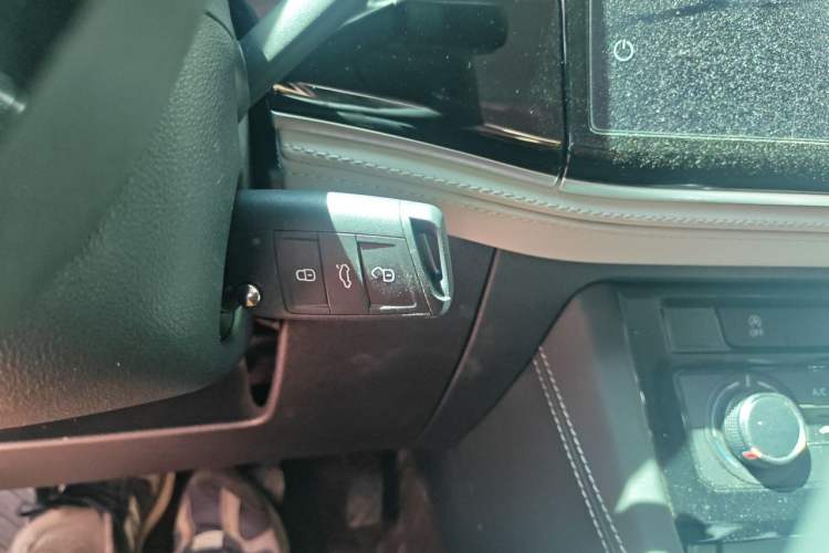Used Jetta VS5 2024 280TSI Manual Pioneer Edition Vehicle Key