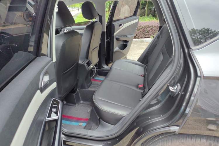 Used Jetta VS5 2025 280TSI Manual "Good Fortune Plus" Edition Left Rear Seat
