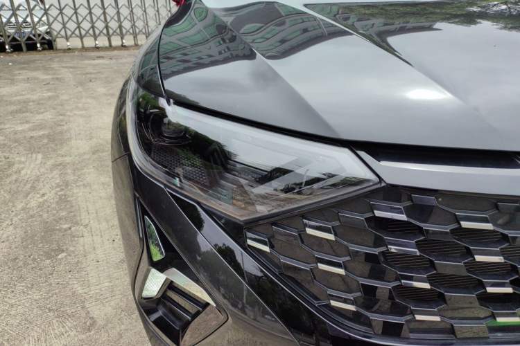 Used Jetta VS5 2025 280TSI Manual "Good Fortune Plus" Edition Right Front Headlight
