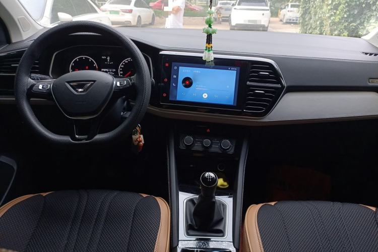 Used Jetta VS5 2025 280TSI Manual "Good Fortune Plus" Edition Center Console