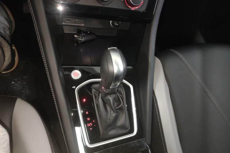 Used Jetta VS5 2025 280TSI Automatic Good Fortune Plus Edition Gear Lever