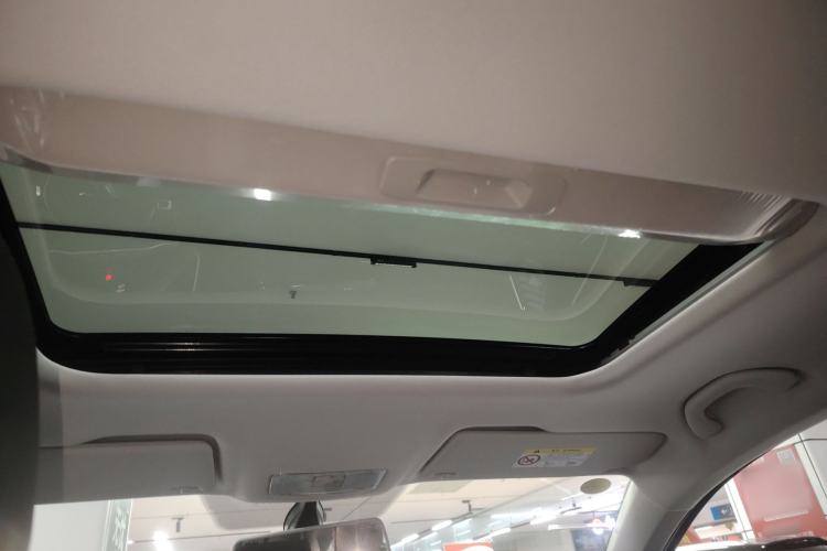 Used Jetta VS5 2025 280TSI Automatic Good Fortune Plus Edition Headliner
