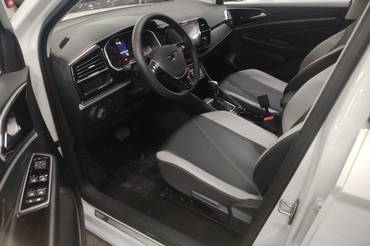 Used Jetta VS5 2025 280TSI Automatic Good Fortune Plus Edition Left Front Seat