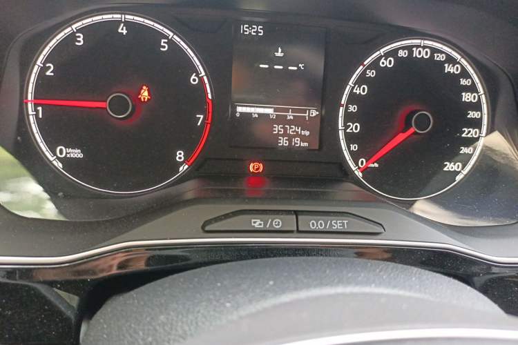 Used Jetta VS5 2025 280TSI Manual "Good Fortune Plus" Edition Odometer Close Up