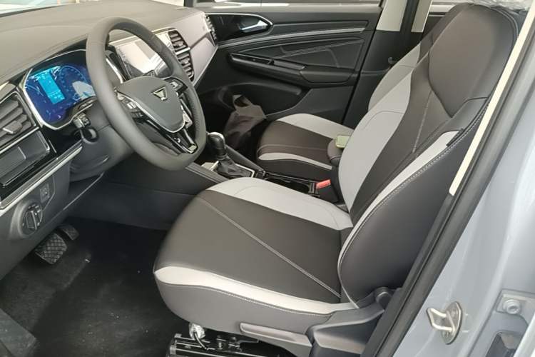 Used Jetta VS5 2026 Model, 280TSI Automatic Enjoyment Edition Left Front Seat