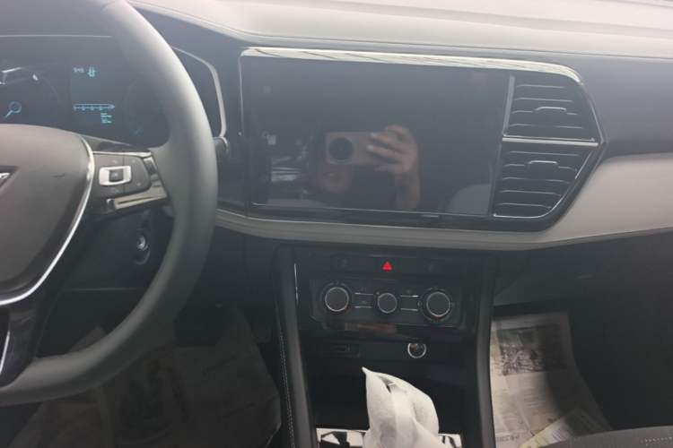 Used Jetta VS5 2026 Model, 280TSI Automatic Pioneer Edition Audio And AC Panel