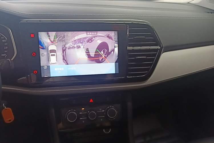 Used Jetta VS5 2026 Model, 280TSI Automatic Good Fortune Plus Edition Audio And AC Panel