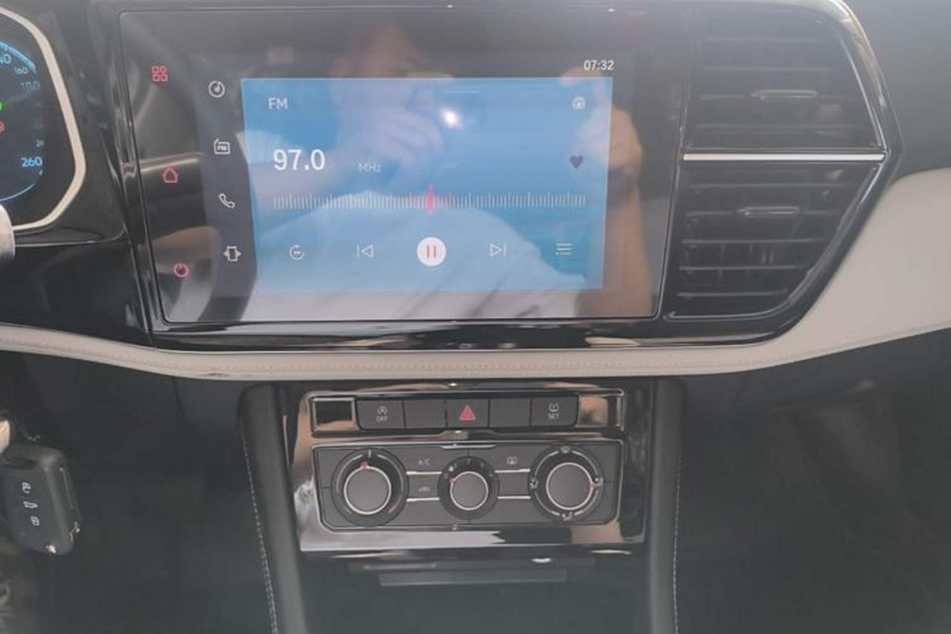 Used Jetta VS5 2026 Model, 280TSI Automatic Pioneer Edition Audio And AC Panel