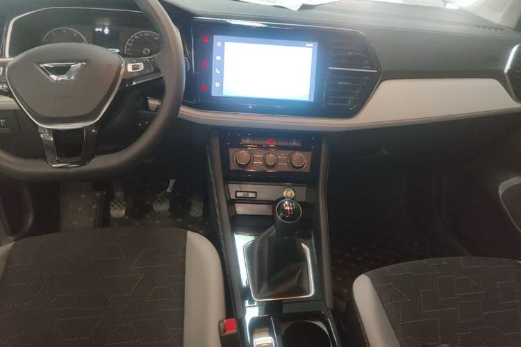 Used Jetta VS5 2026 Model, 280TSI Manual Pioneer Edition Audio And AC Panel