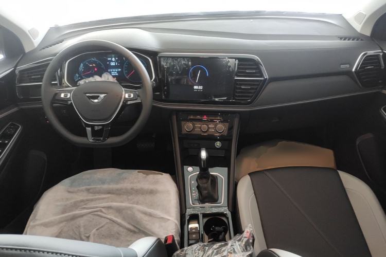 Used Jetta VS5 2026 Model, 280TSI Automatic Enjoyment Edition Center Console