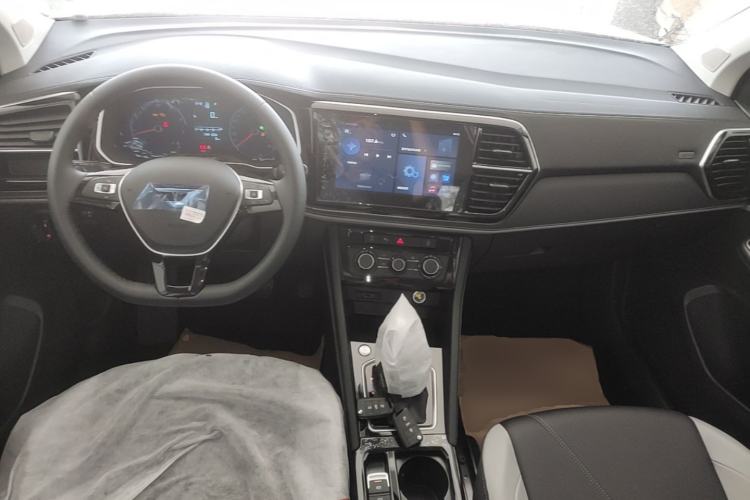 Used Jetta VS5 2026 Model, 280TSI Automatic Enjoyment Edition Center Console