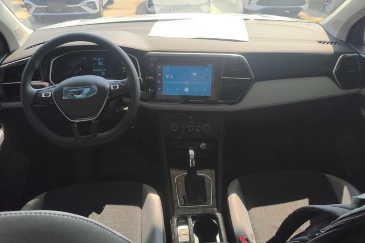 Used Jetta VS5 2026 Model, 280TSI Automatic Pioneer Edition Center Console
