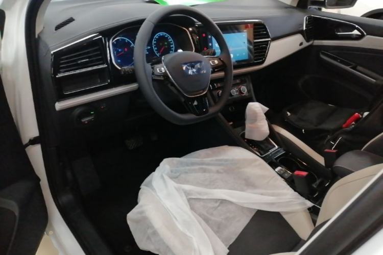 Used Jetta VS5 2026 Model, 280TSI Automatic Pioneer Edition Center Console