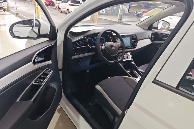 Used Jetta VS5 2026 Model, 280TSI Automatic Pioneer Edition Driver Seat