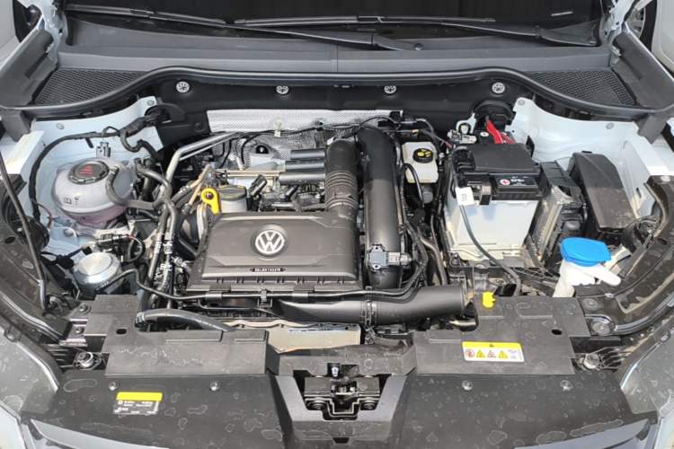 Used Jetta VS5 2026 Model, 280TSI Automatic Pioneer Edition Engine Bay