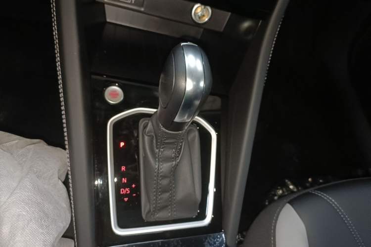 Used Jetta VS5 2026 Model, 280TSI Automatic Enjoyment Edition Gear Lever