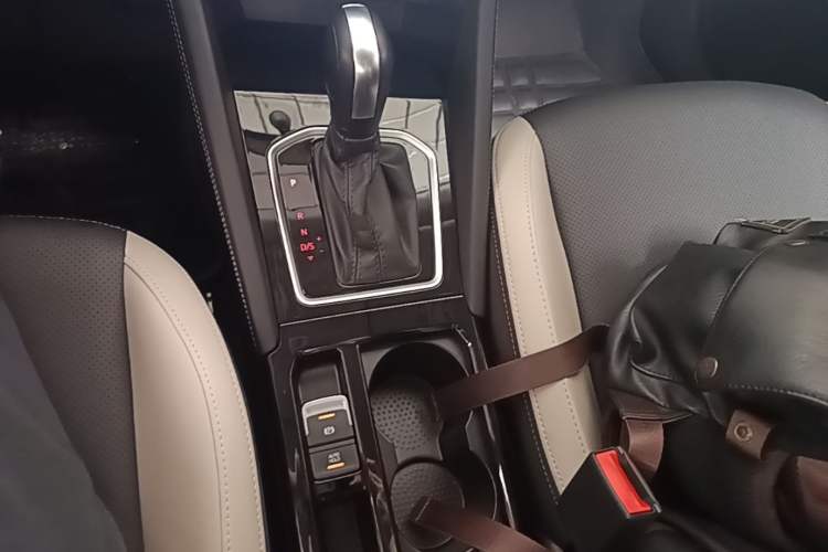 Used Jetta VS5 2026 Model, 280TSI Automatic Good Fortune Plus Edition Gear Lever