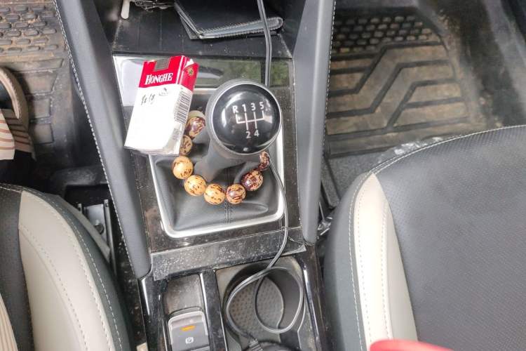Used Jetta VS5 2026 Model, 280TSI Manual Pioneer Edition Gear Lever