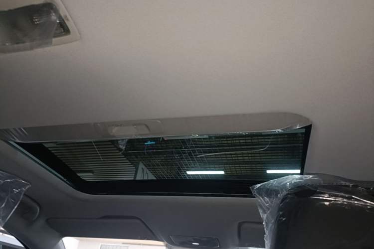Used Jetta VS5 2026 Model, 280TSI Automatic Enjoyment Edition Headliner