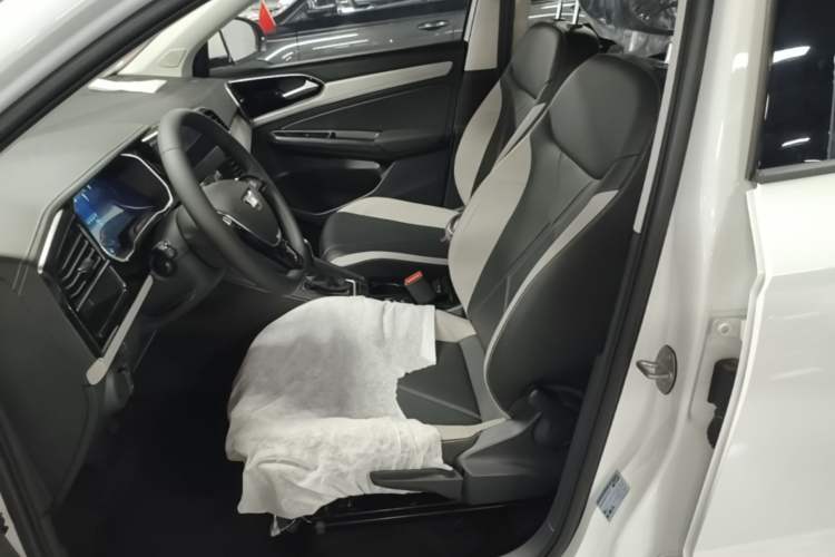 Used Jetta VS5 2026 Model, 280TSI Automatic Pioneer Edition Left Front Seat