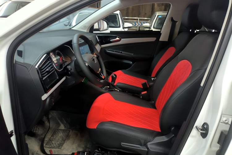 Used Jetta VS5 2026 Model, 280TSI Manual Pioneer Edition Left Front Seat