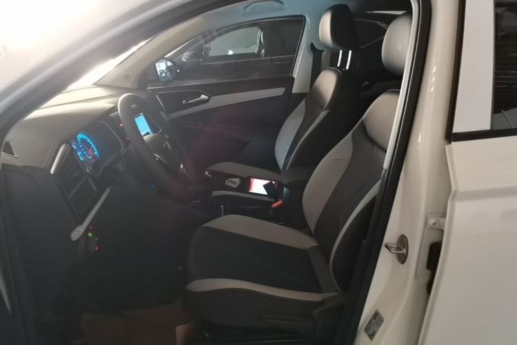 Used Jetta VS5 2026 Model, 280TSI Manual Pioneer Edition Left Front Seat