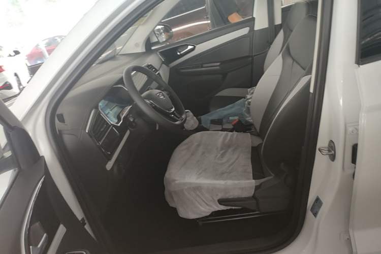 Used Jetta VS5 2026 Model, 280TSI Automatic Pioneer Edition Left Front Seat