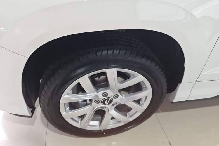 Used Jetta VS5 2026 Model, 280TSI Automatic Pioneer Edition Left Front Wheel Hub